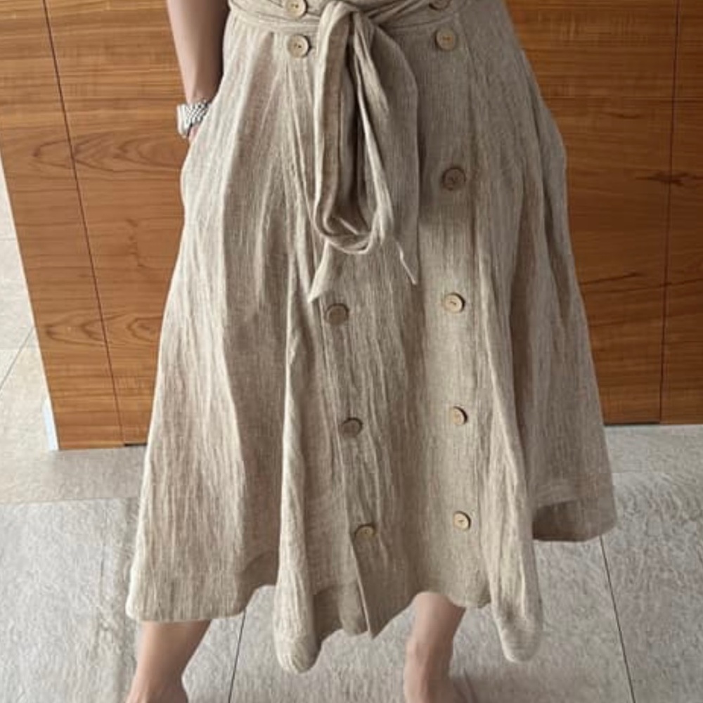 Lisa Marie Fernandez skirt